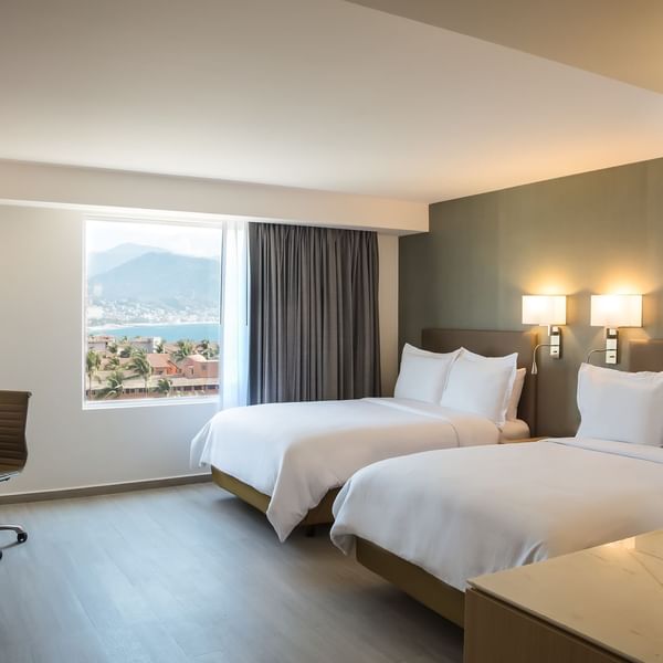 81884562-superior-double-4500x3000-result_square